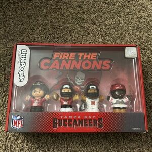 Little People NFL Tampa Bay Buccaneers Fire The Cannons Figurine Set - Red